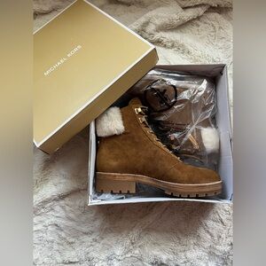 MICHAEL KORS Rosario Brown Boots NEW in box 8